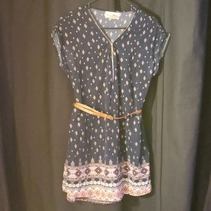 Size Medium Wishful Park Short Sleeve Dress